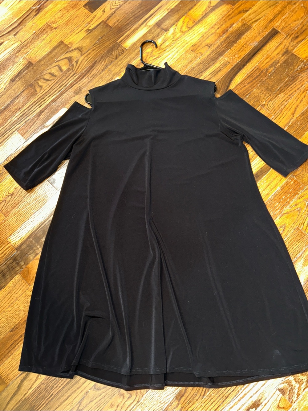 Clara Sun Woo Black Cold-Shoulder  Dress
